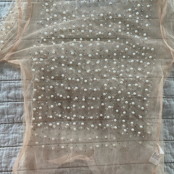 Pearl Mesh Top - Picture 2 of 3